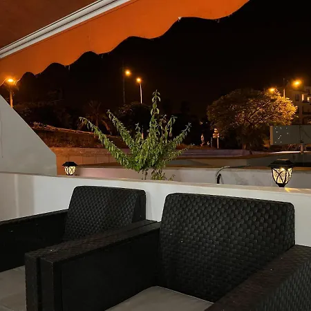 La Casita De La Piscina 아데제