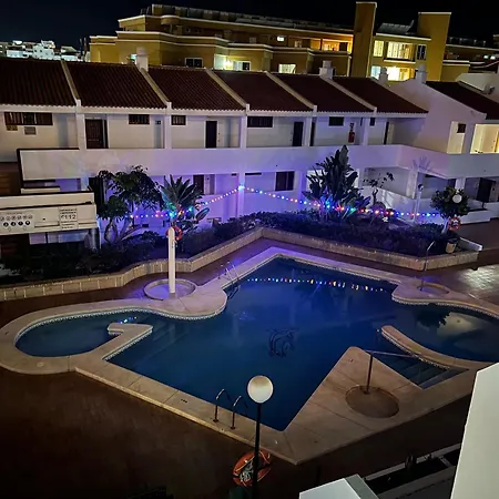 La Casita De La Piscina Apartment *