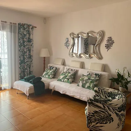 La Casita De La Piscina