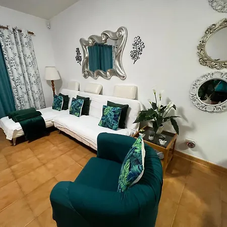 La Casita De La Piscina Costa Adeje (Tenerife)