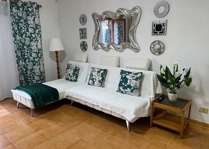 Апартаменти La Casita De La Piscina