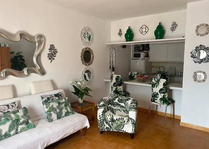 Апартаменти La Casita De La Piscina *