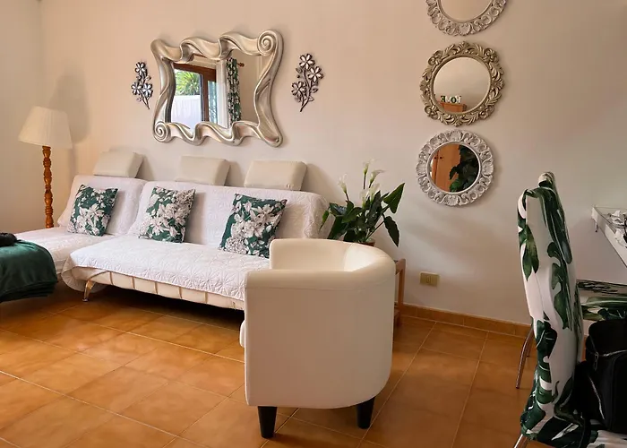 La Casita De La Piscina Costa Adeje (Tenerife)